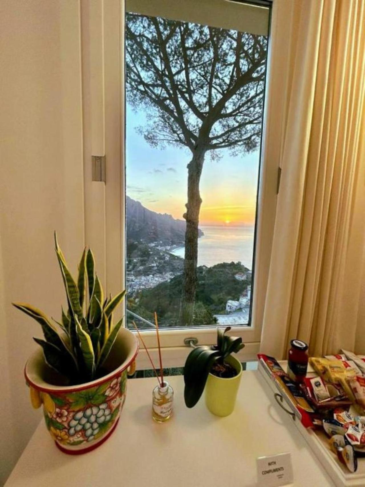 La Dolce Vita Ravello - Two Bedroom Apt With Sea View Terrace Bagian luar foto